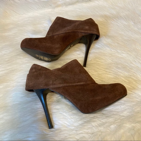 Fergie Heels - Picture 3 of 9